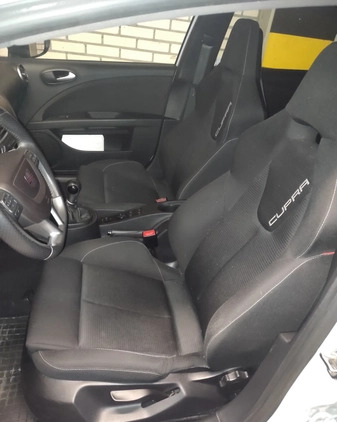 Seat Leon cena 55000 przebieg: 103272, rok produkcji 2011 z Warszawa małe 137